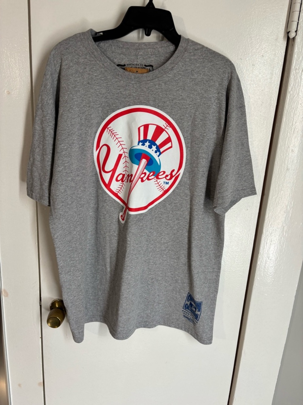 Mitchell & Ness Gray New York Yankees Graphic Tee with Red, Blue, White Logo